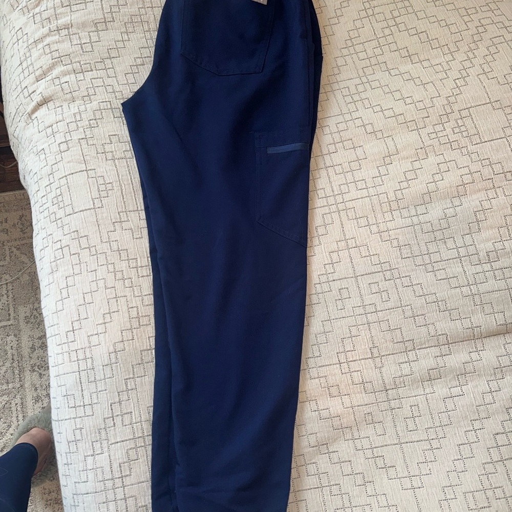 FIGS High waisted Zamora Jogger Scrub Pants